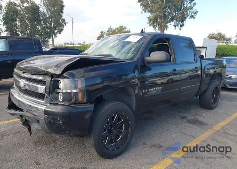 2007 Chevrolet Silverado 1500 Ls z USA, uszkodzony, nr VIN 2GCEC13C871720007
